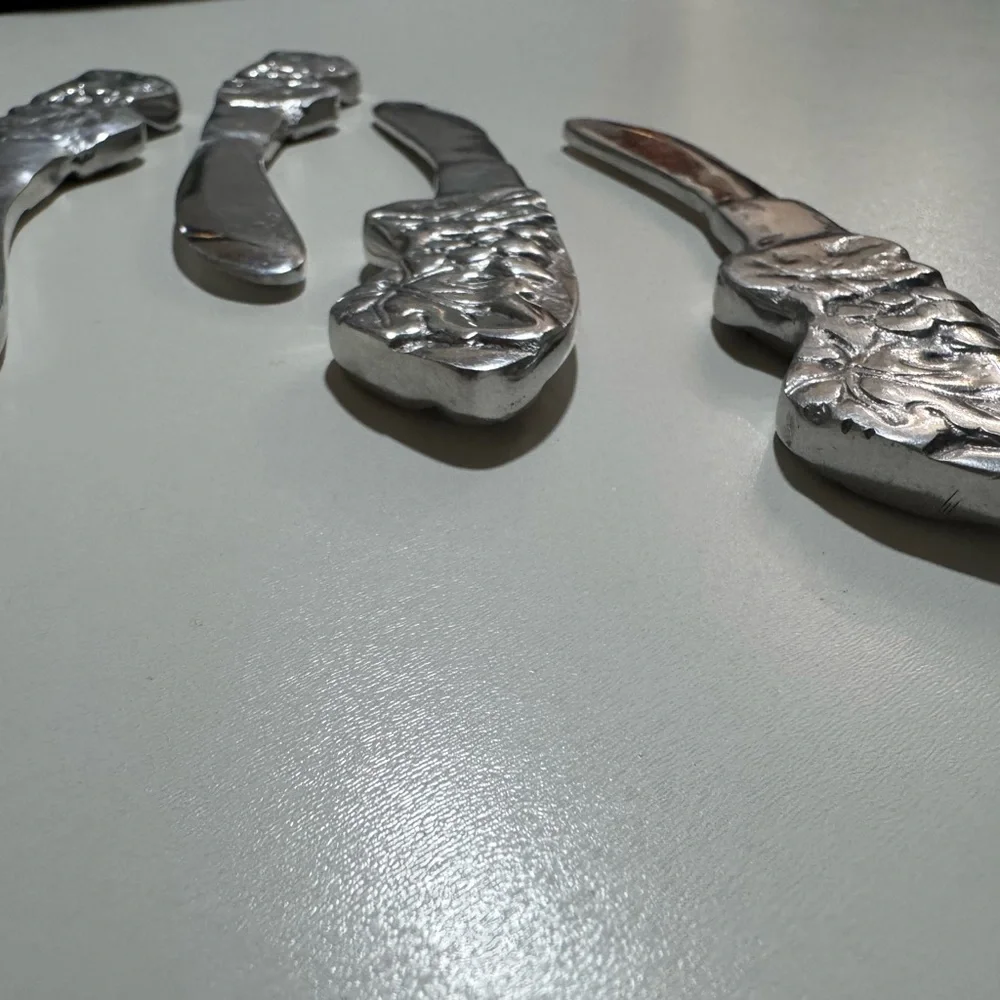 Silver Leaf Design Butter Spreaders. VTG